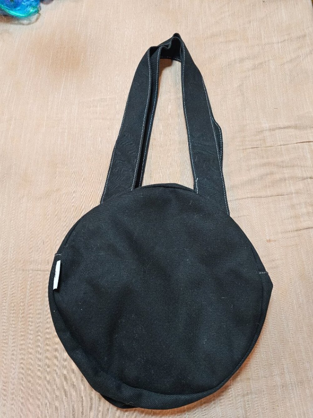 Valfre Woven Shoulder Bag - Picture 3 of 7